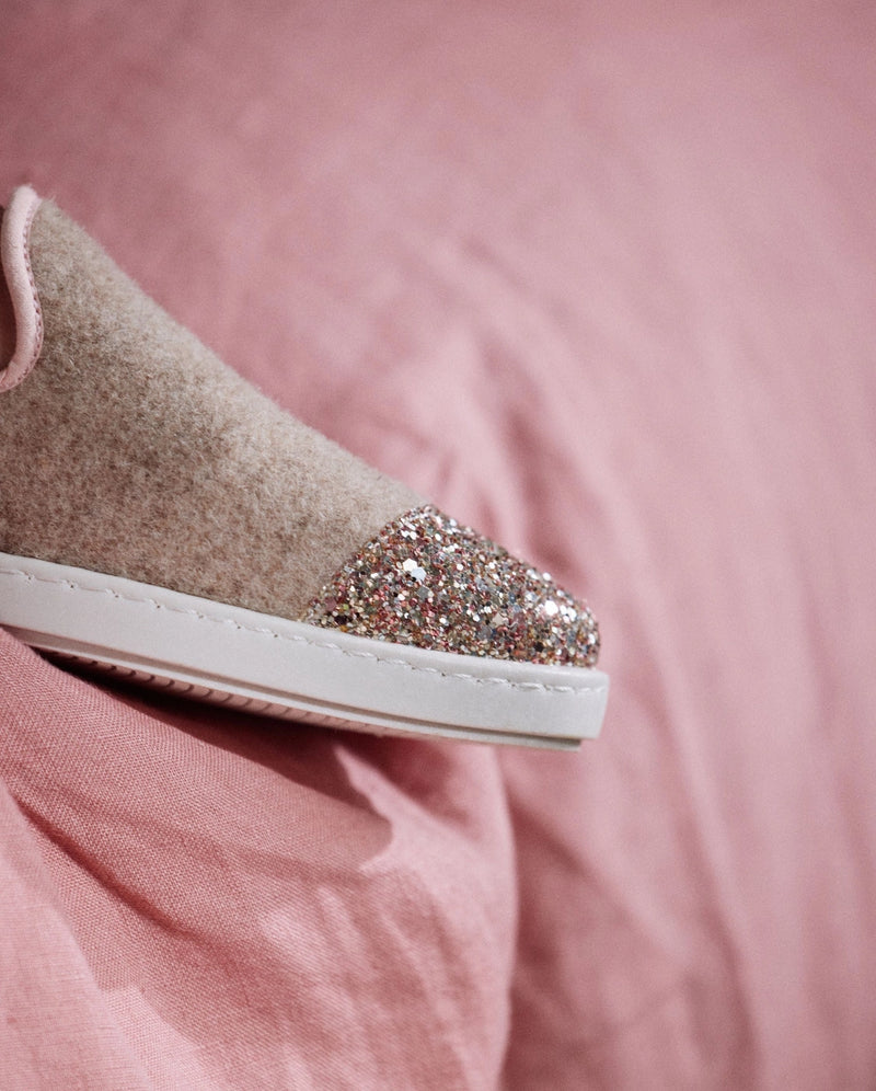 Angarde villa-tohvelit, sand / pinki glitter
