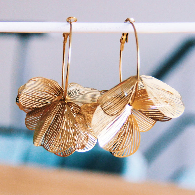 Bazou Gracefull flower leaves korvakorut, gold