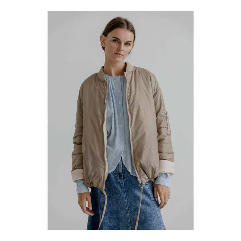 Project AJ117 Nigella bomber-takki, kit