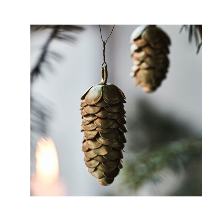House Doctor Cone kuusenkoriste, gold