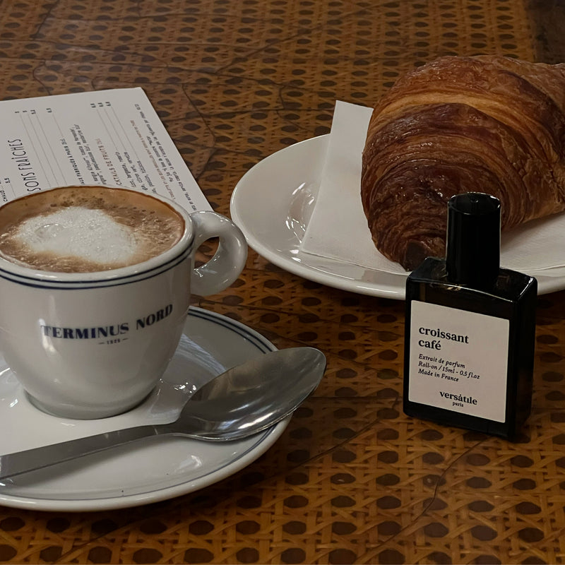 Versatile Paris hajuvesi, Croissant cafe