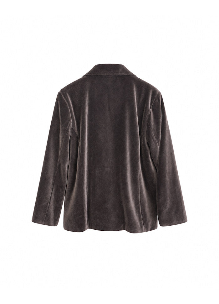 Megan samettibleiseri, Grey Black